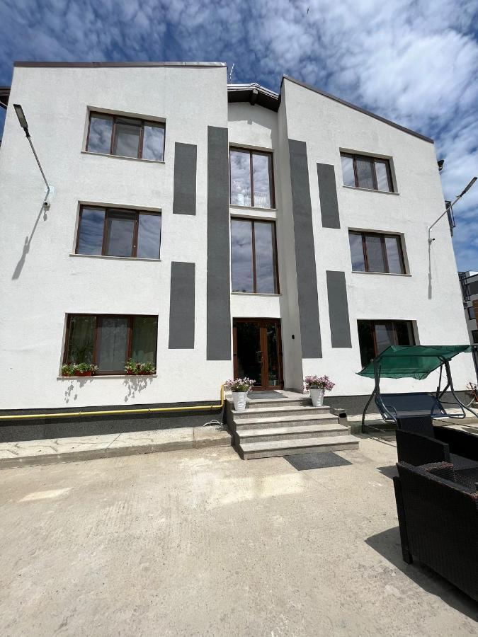 Amurresidence Ap3 Barbeque Airport&Parking Iasi Esterno foto